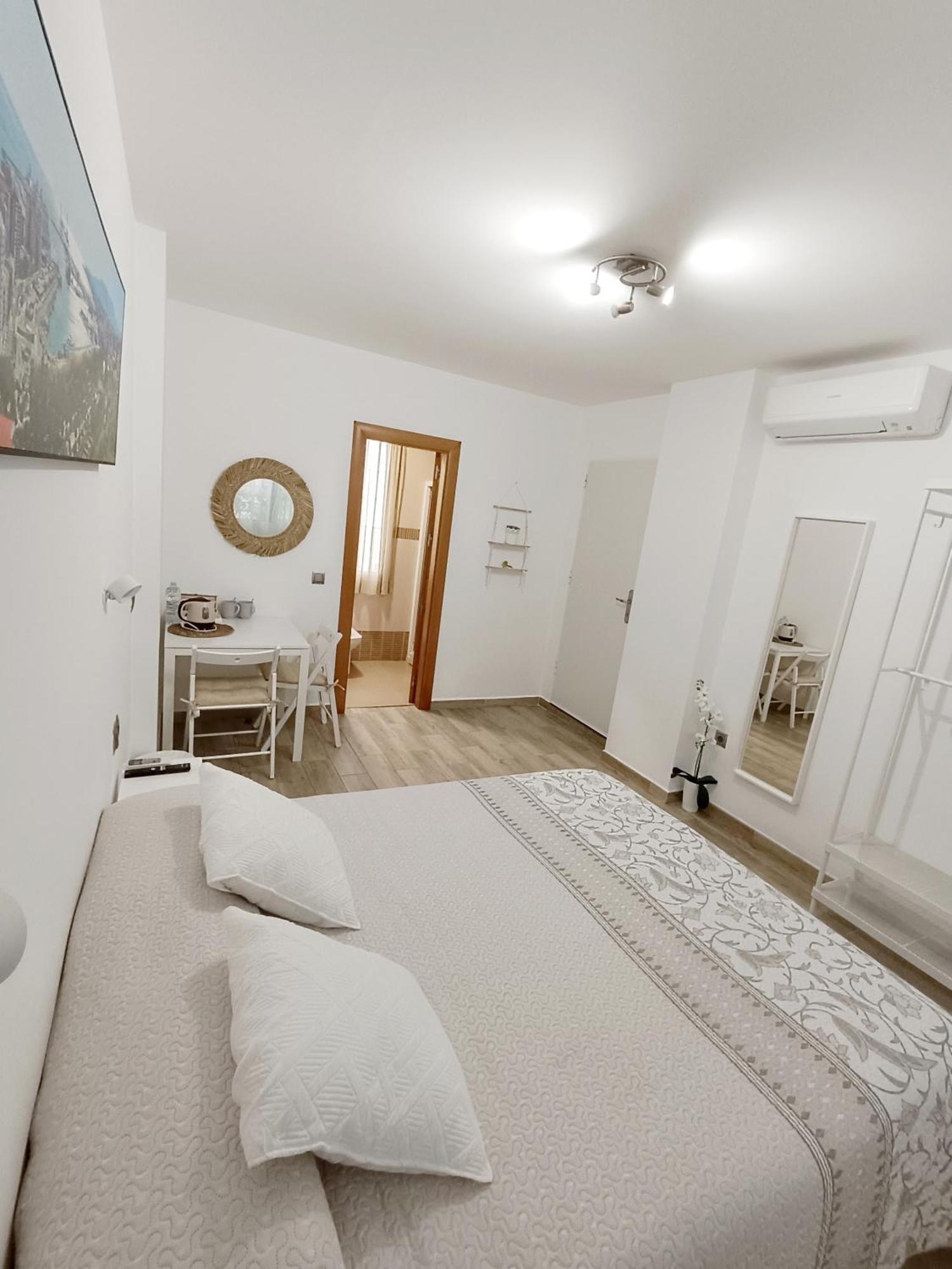 Habitacion Independiente Cerca Del Mar Malaga Zewnętrze zdjęcie